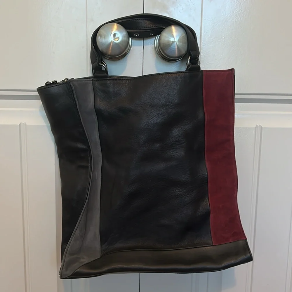 Longchamp - Leather & Suede multi color tote with pockets. NWOT - Picture 3 of 11